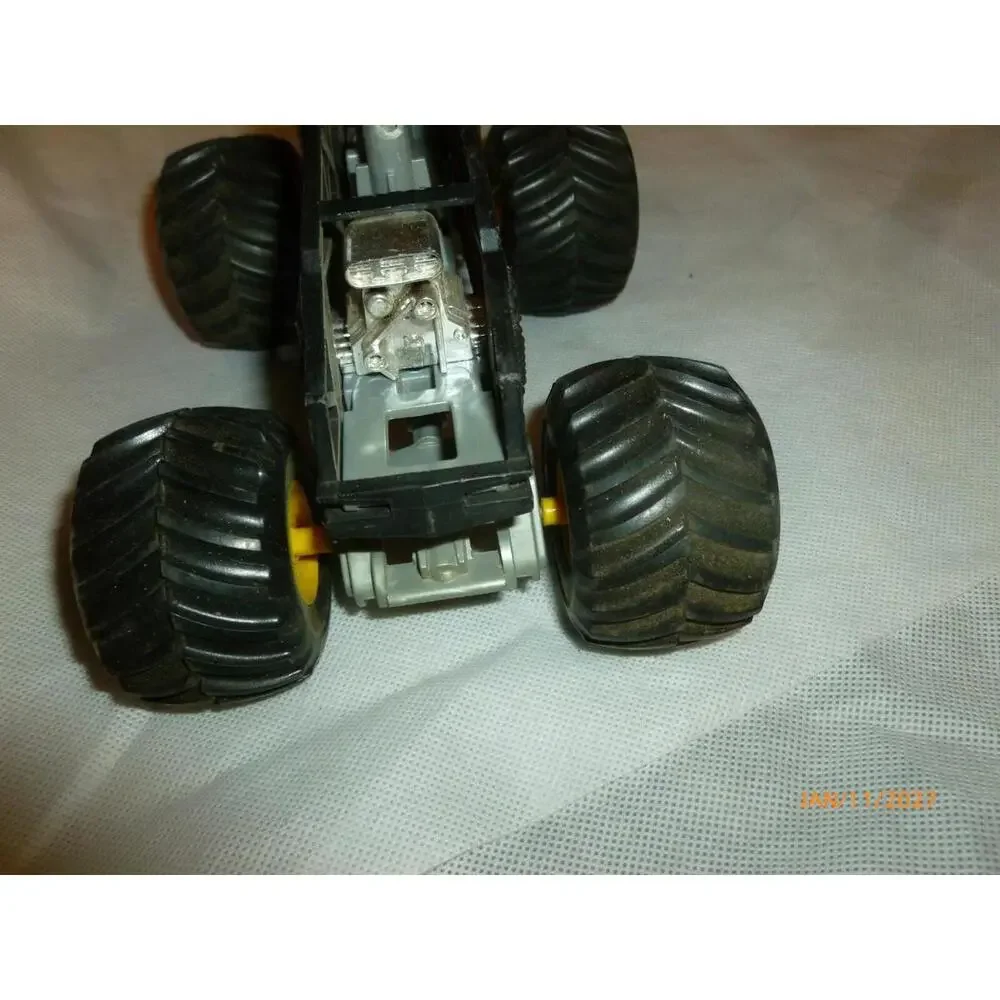 HOT WHEELS MONSTER JAM 7 Inch‎ MONSTER TRUCK MATTEL